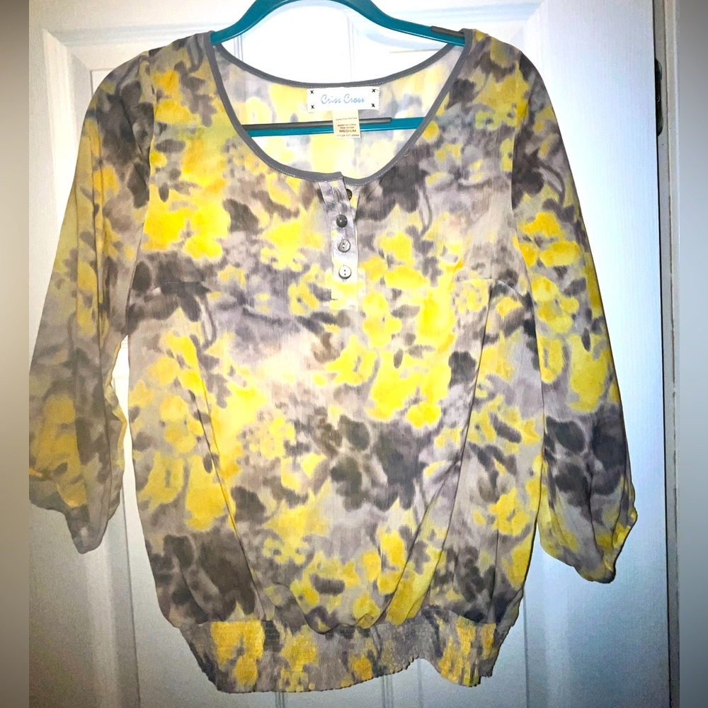 Soft & Airy Patterned Blouse